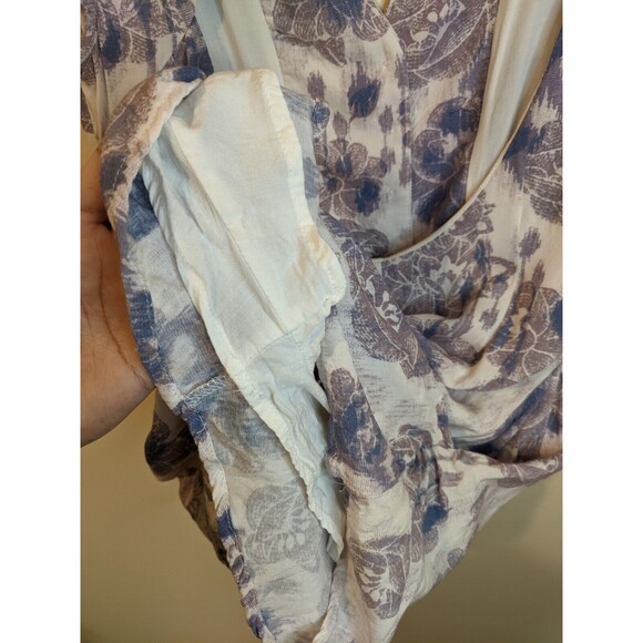 Honey Punch Romper Floral Cut Out Back Short Sleeve Button Front Pockets Small - Picture 5 of 7